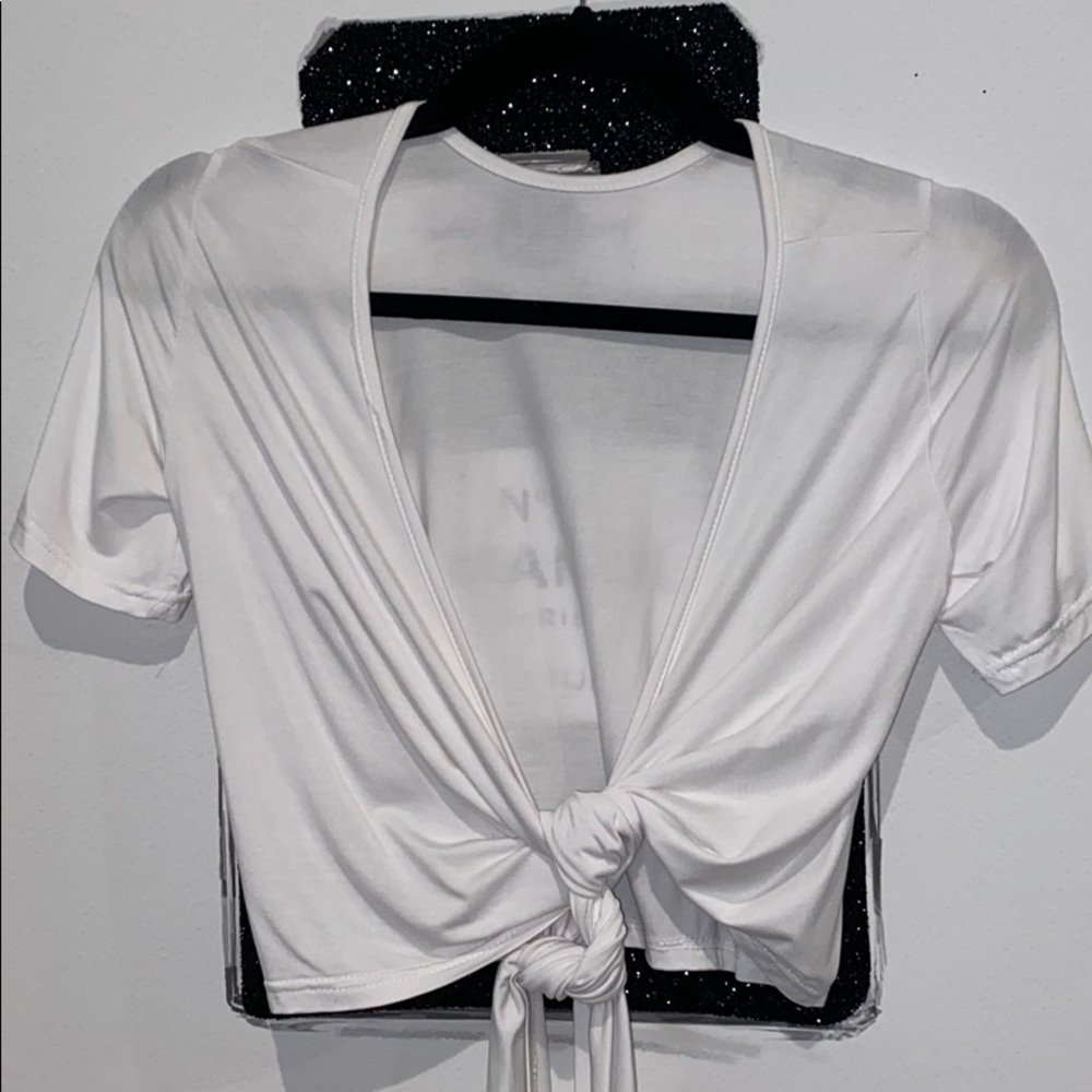 Tie crop too. Heavy material